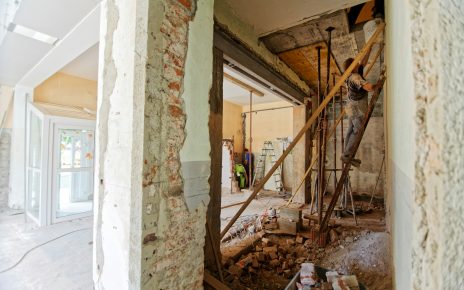 contractors working on a home remdoeling project