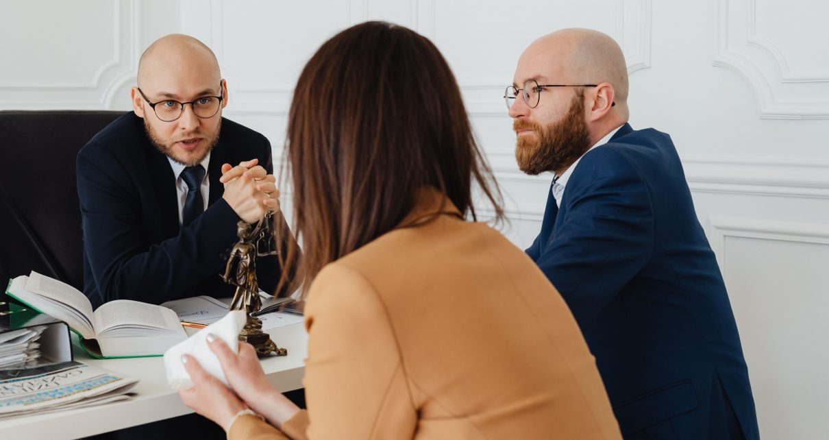 divorce lawyer and clients