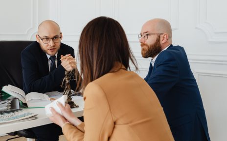 divorce lawyer and clients